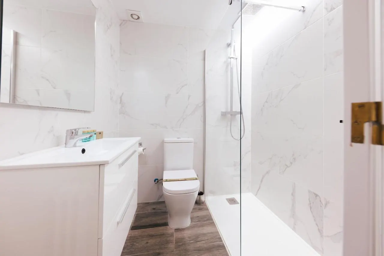 Bravissimo Pont De La Princesa, Comfortable 3-Bedroom Apartment Girona