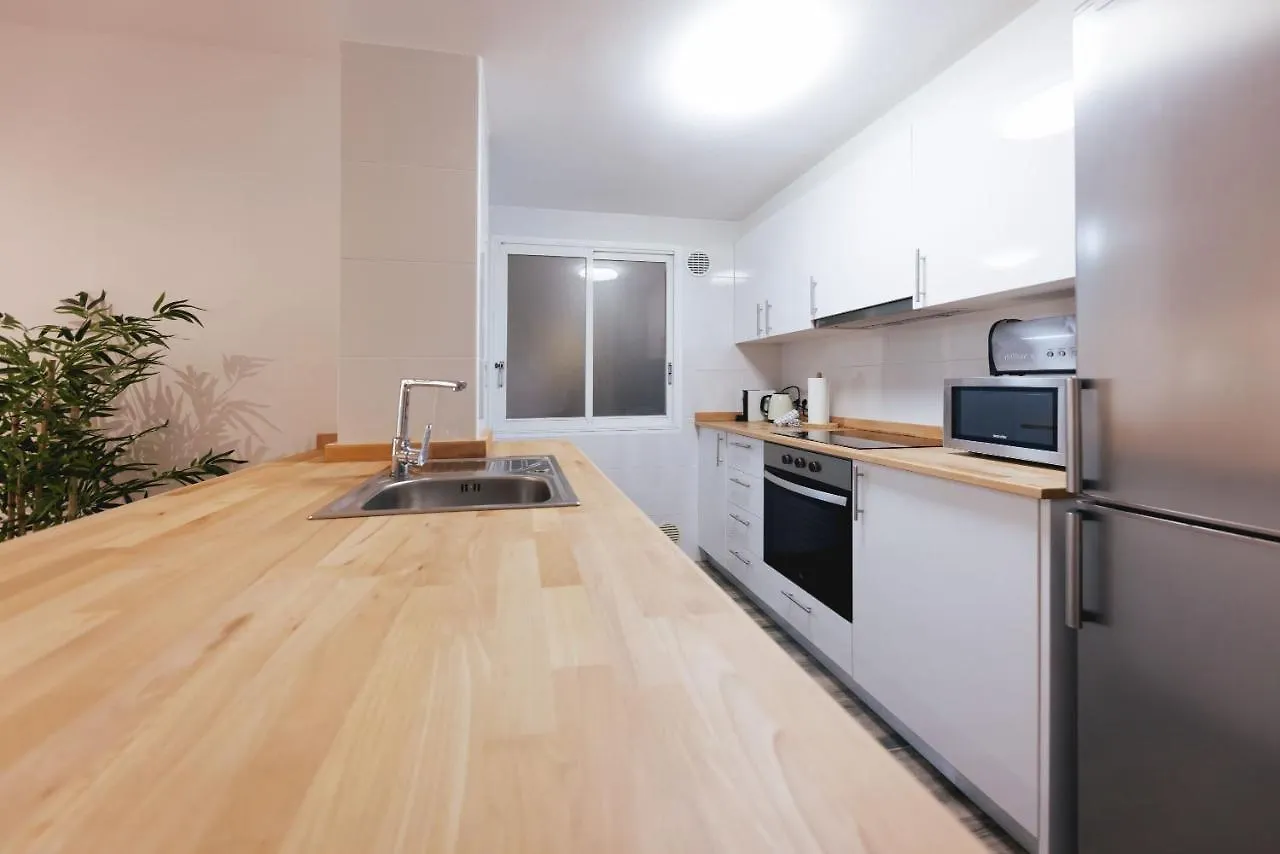 Bravissimo Pont De La Princesa, Comfortable 3-Bedroom Apartment Gerona