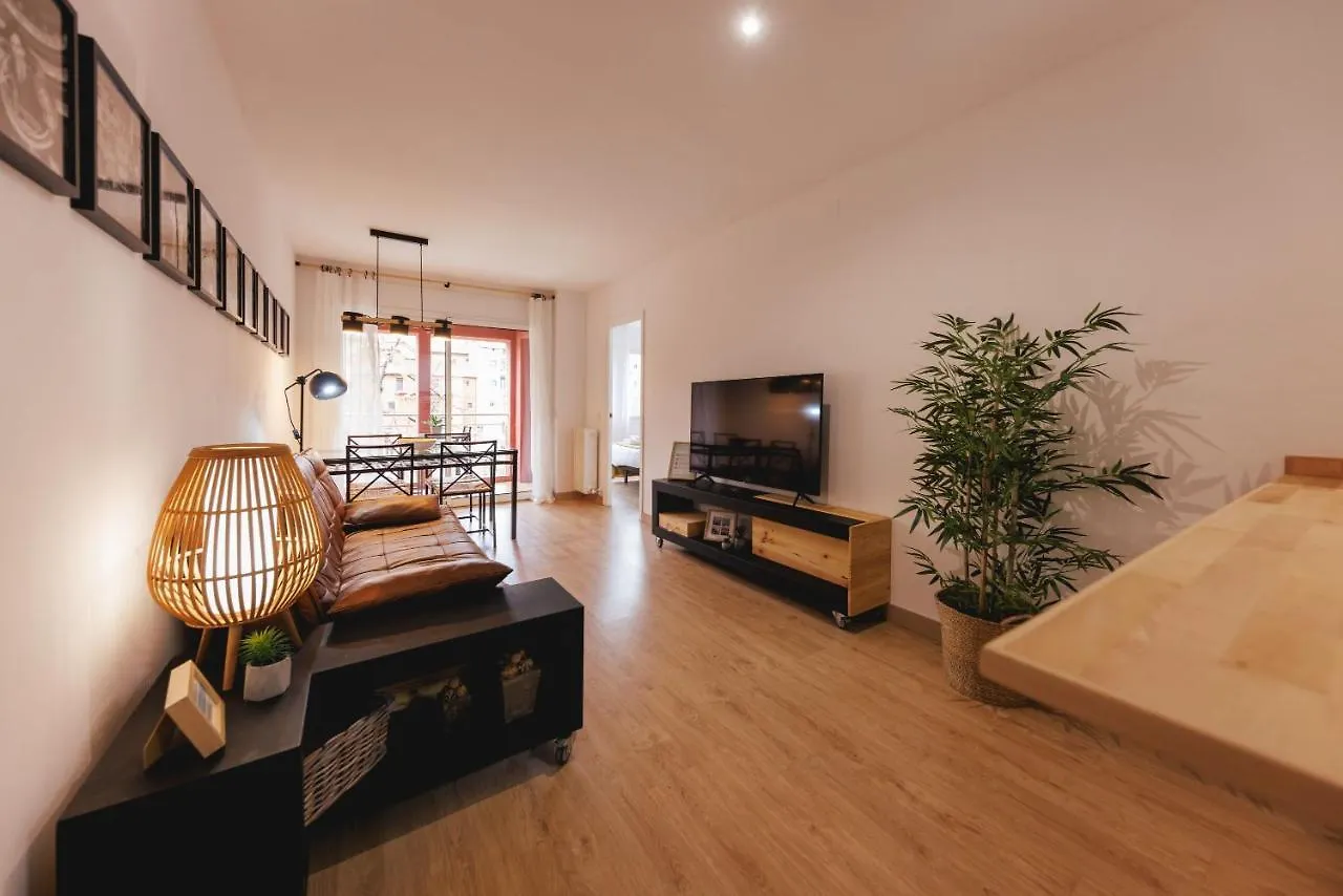 Bravissimo Pont De La Princesa, Comfortable 3-Bedroom Apartment Gerona