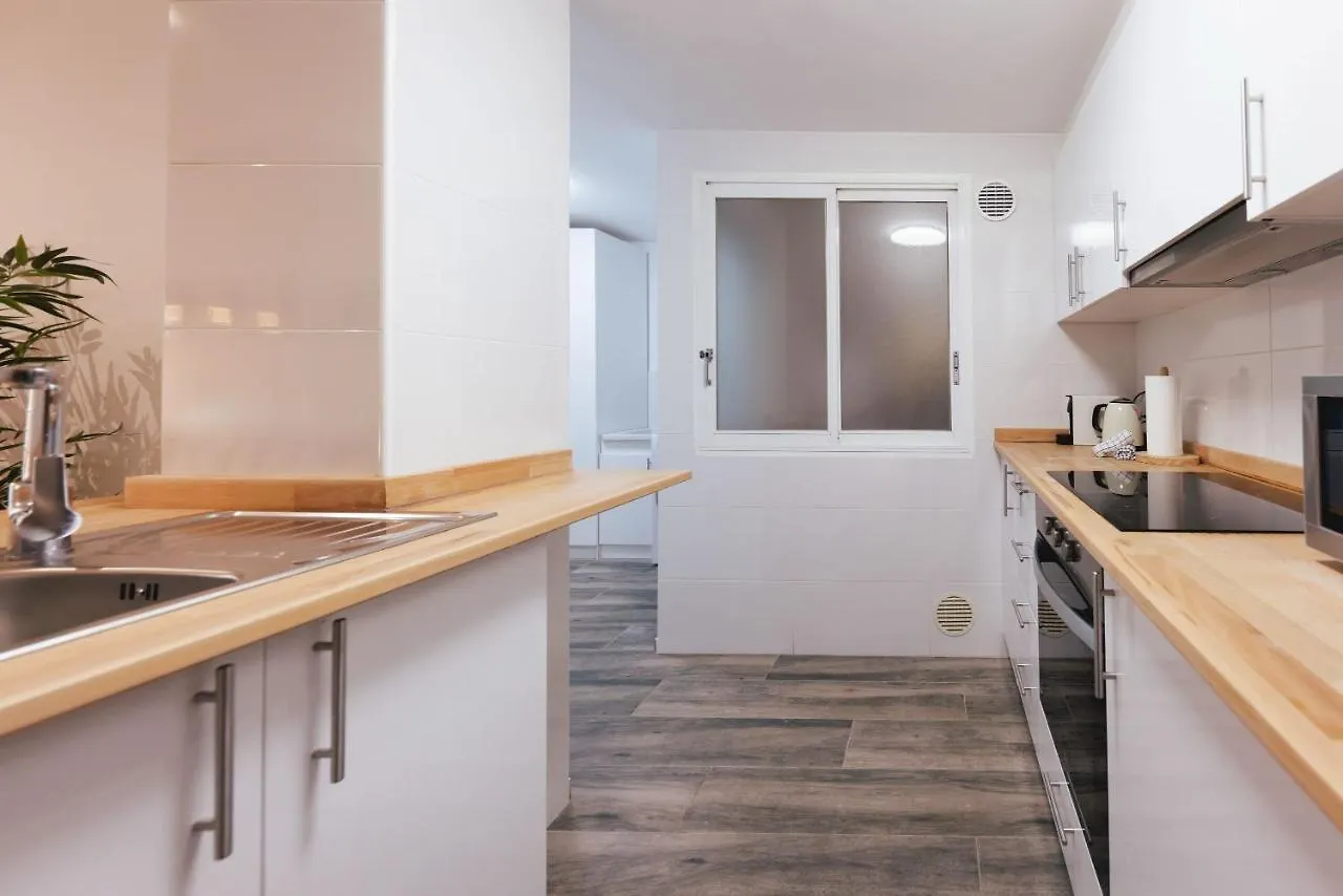 Bravissimo Pont De La Princesa, Comfortable 3-Bedroom Apartment Gerona 0*,  España