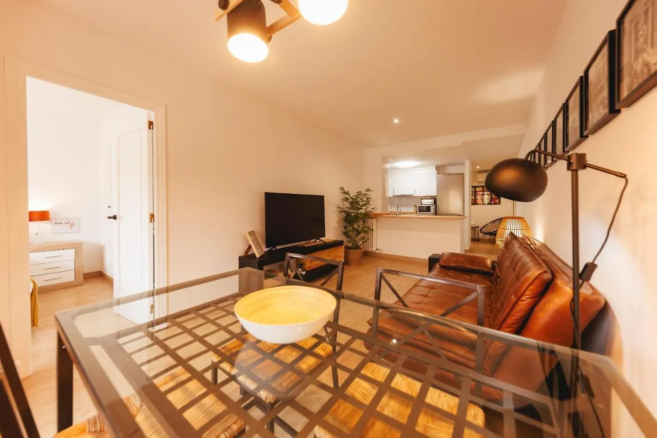 Bravissimo Pont De La Princesa, Comfortable 3-Bedroom Apartment Gerona